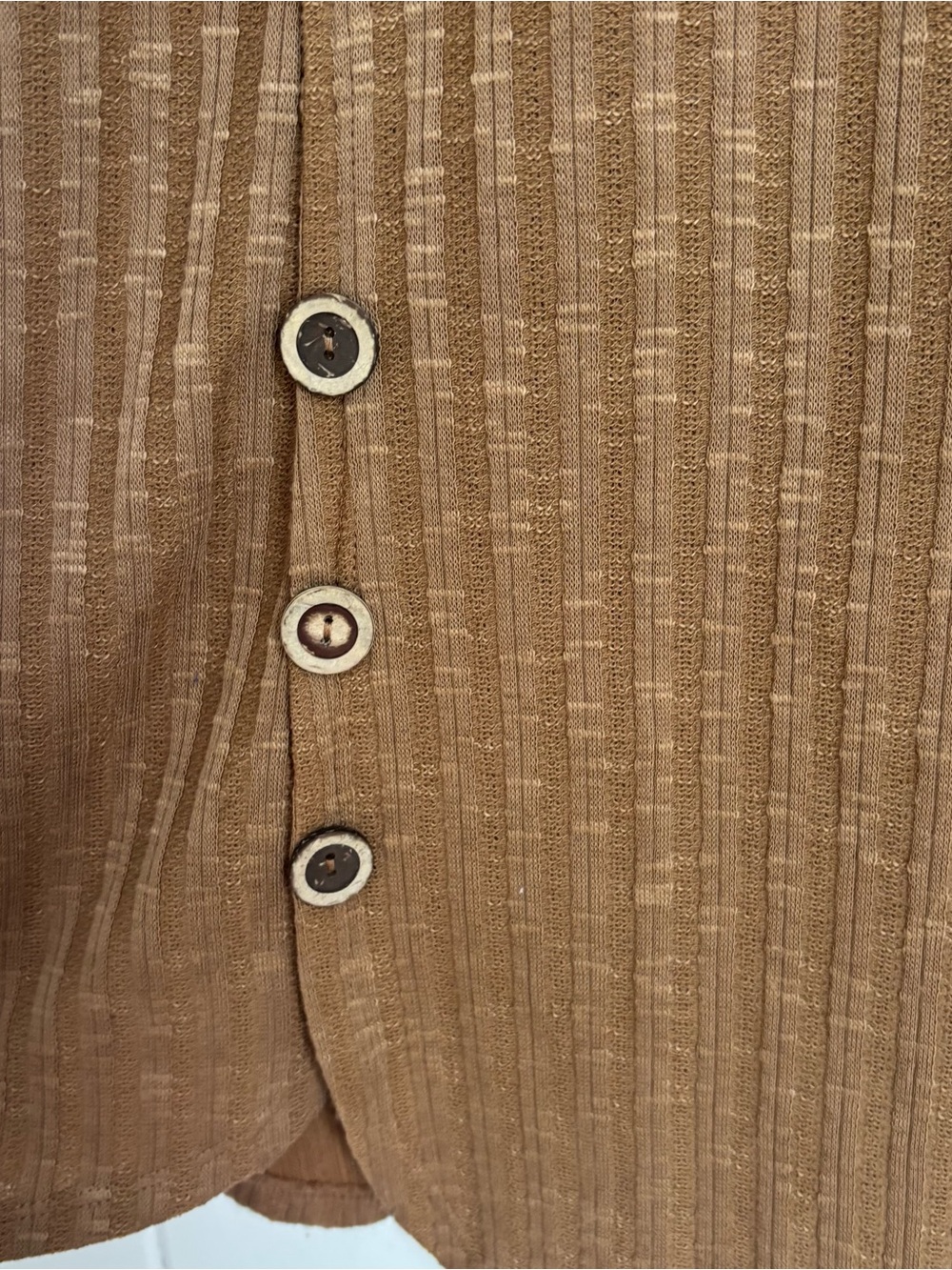 Notations Ribbed Brown Button-Accent Sleeveless Tank - Picture 4 of 6